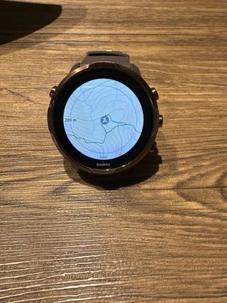 Reloj Suunto 7 Oro y Gris