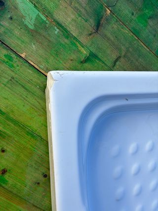 Plato de ducha de cerámica blanco