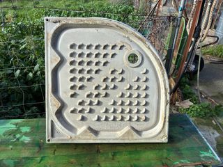 Plato de ducha de cerámica blanco