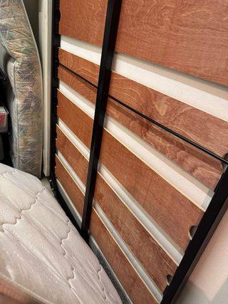 Letto una piazza e mezza contenitore