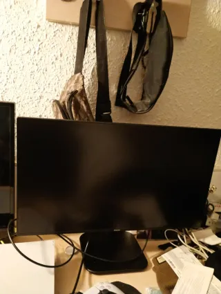 Consola PS5 Blanca con Mando y Monitor