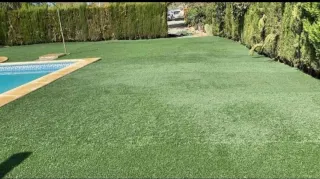 CÉSPED ARTIFICIAL DÉ CAMPOS DÉ FUTBOL RECICLADOS