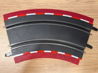 Pianos exteriores e interiores 1:43