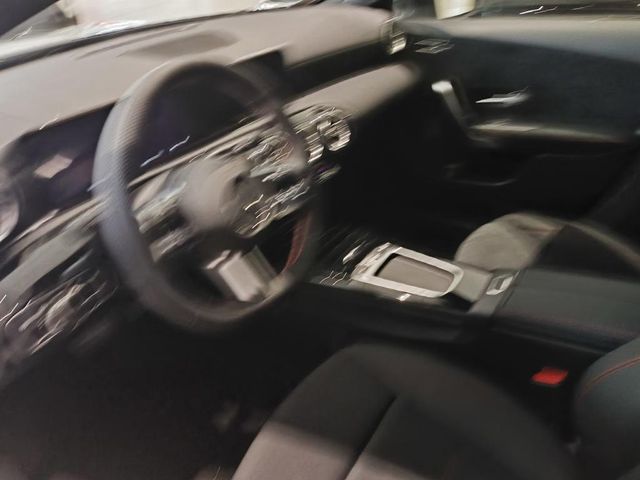 MERCEDES-BENZ CLASE A 200 Compacto[0-806+0-056]