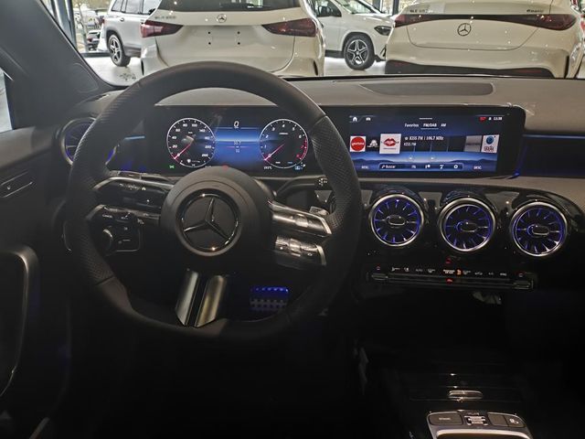 MERCEDES-BENZ CLASE A 200 Compacto[0-806+0-056]