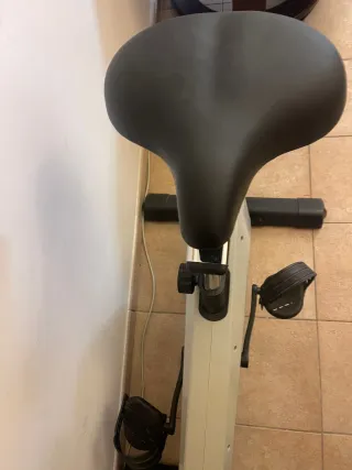 Bicicleta Estática Cardiostrong BX40