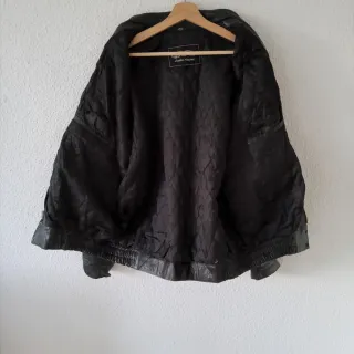 Chaqueta bomber de cuero