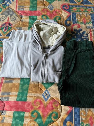Set 3 pezzi: dolcevita, felpa, pantaloni 128cm