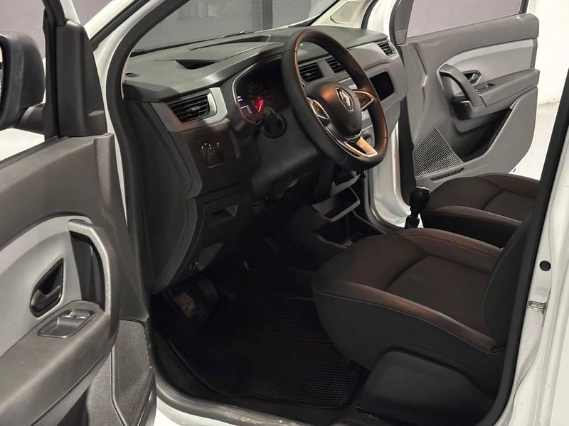 Renault Express 2024, foto 12