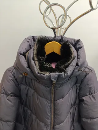 Abrigo azul marino impermeable Ecopluma