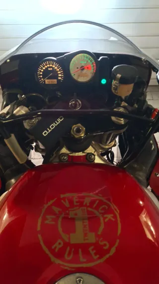 Suzuki GSX 600 R SRAD impecable