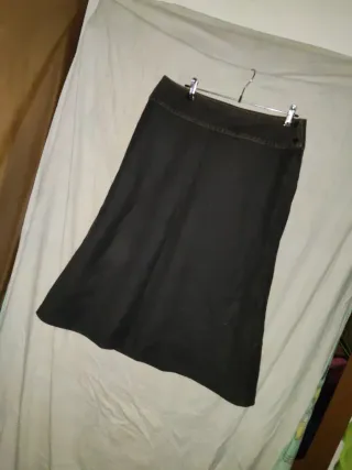 Falda de invierno negra