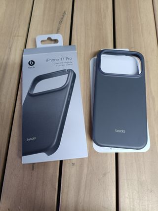 Apple Funda Beats con MagSafe y Control de Cámara para el iPhone 17 Pro - Gris antracita