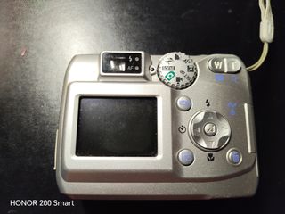 Cámara Nikon Coolpix 2200 Plata