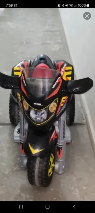 Moto infantil XTREM 3 ruedas regalo otra igual