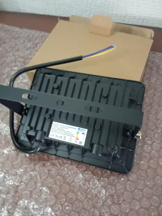 2 FOCOS LED 100W IP66