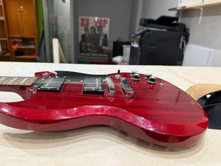 Guitarra Eléctrica Roja