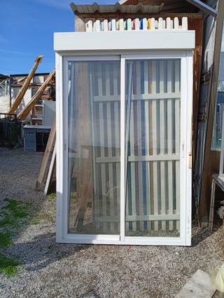 Balconera 1.20m con persiana y mosquitera