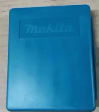 Set makita de 11 accesorios