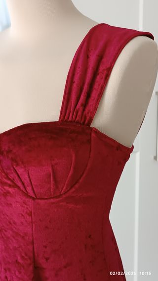 Abito Balumi con coppe tg 42 ?