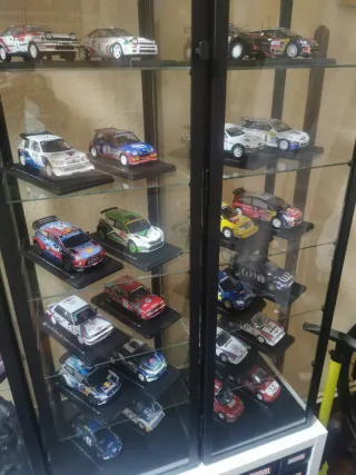 Coches de metal 1:24