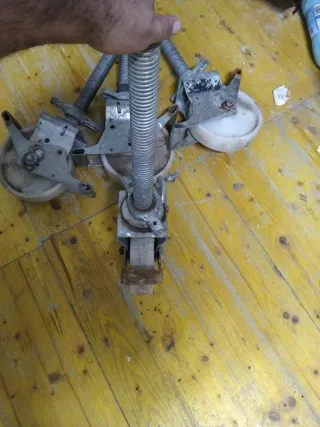 4 Ruedas para Andamio el precio de cada una 40 €