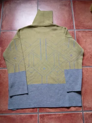 Jersey Trucco cuello alto verde y gris