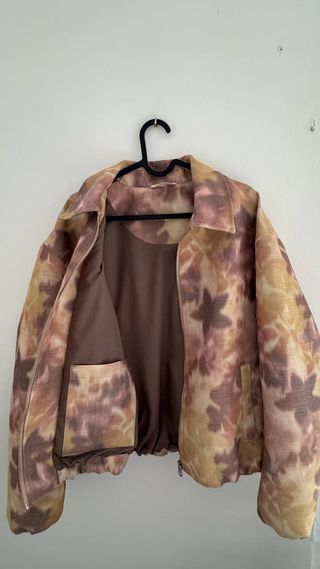 Chaqueta Zara floral oversize M