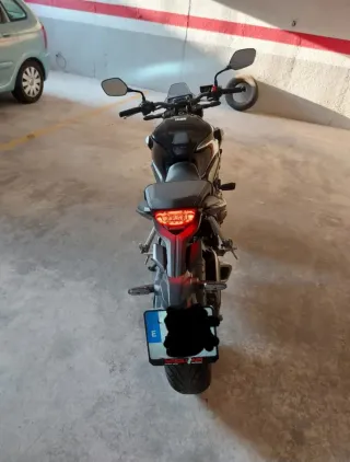 Honda CB650R Negra Plata