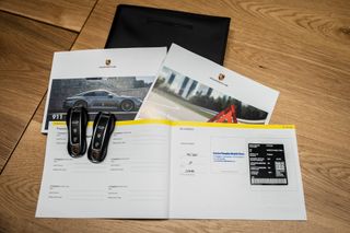 Porsche 911 4 GTS 992 2024