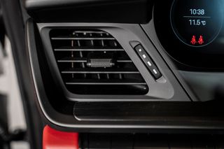 Porsche 911 4 GTS 992 2024