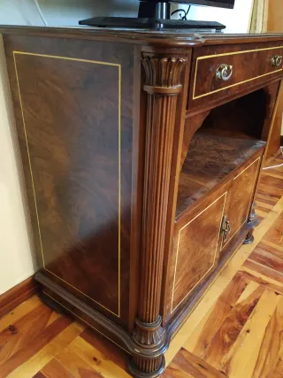 Mueble TV madera con cajón y puertas