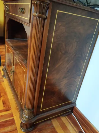 Mueble TV madera con cajón y puertas