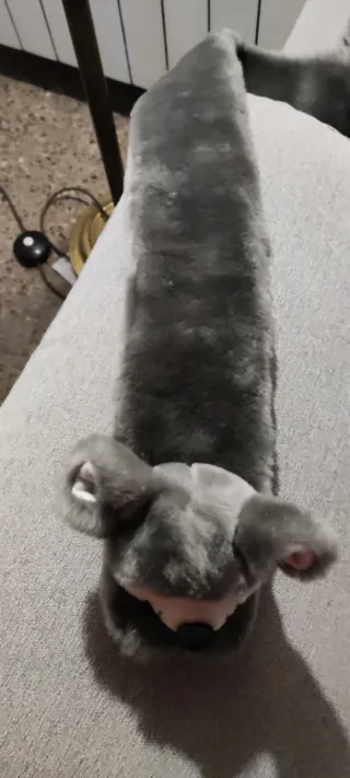 Bufanda peluche gris y blanco