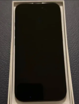 iPhone 16 Apple Nero