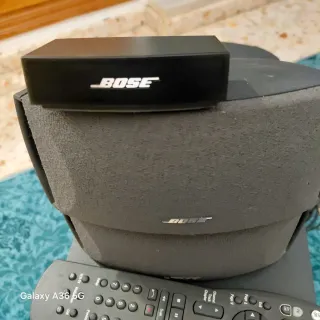 Sistema de Sonido Bose con Subwoofer