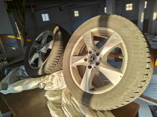 4 Llantas Mercedes con Neumáticos Invierno 225/55R