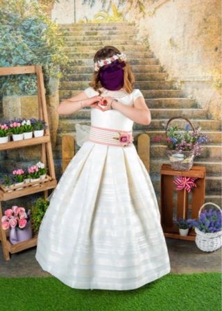 Vestido Comunión Blanco con Flores Rosas