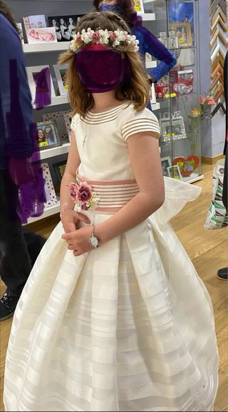 Vestido Comunión Blanco con Flores Rosas
