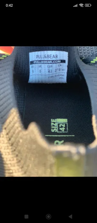 Zapatillas deportivas negras y amarillas talla 42