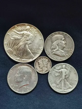 Lote 5 Monedas Plata (Más de Dos Onzas Plata Pura)