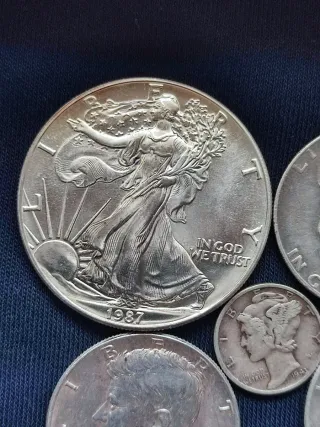 Lote 5 Monedas Plata (Más de Dos Onzas Plata Pura)