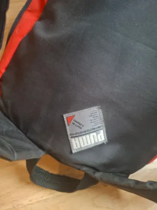 Mochila Puma Roja y Negra