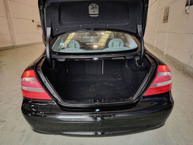 Mercedes-Benz CLK 2003