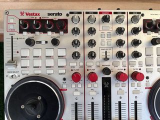 Vestax VCI-400DJ Serato Limited Edition