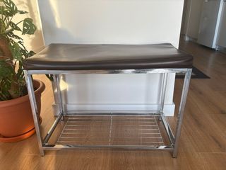 Banco recibidor / zapatero marrón y plata