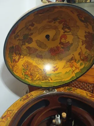 Mueble bar bola del mundo con ruedas