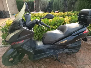 Kymco Super Dink 125cc Negra