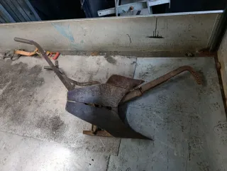 Arado decorativo artesanal