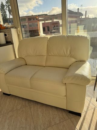 Divano 2 posti similpelle crema